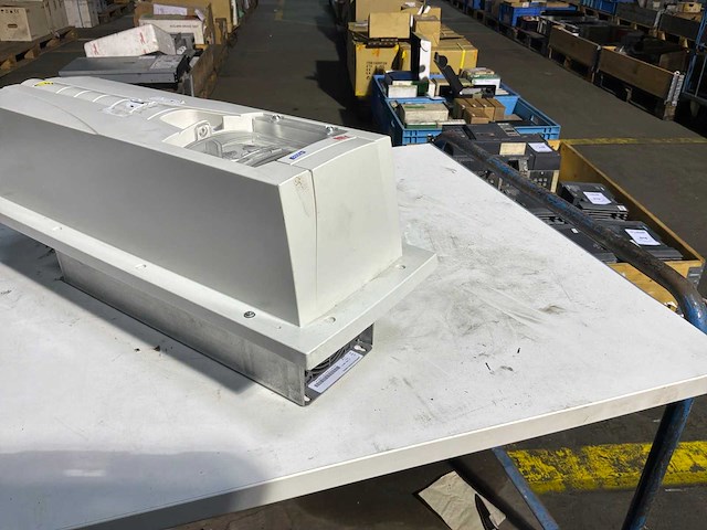 Abb ach550 frequentieregelaar - afbeelding 3 van  4