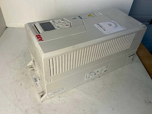 Abb ach580-01-027a-4+j429 frequentieregelaar - afbeelding 4 van  5