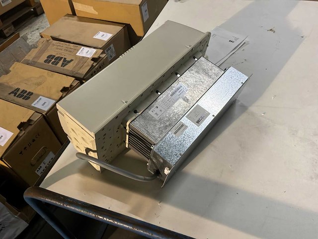 Abb acs 401 frequentieregelaar - afbeelding 2 van  4