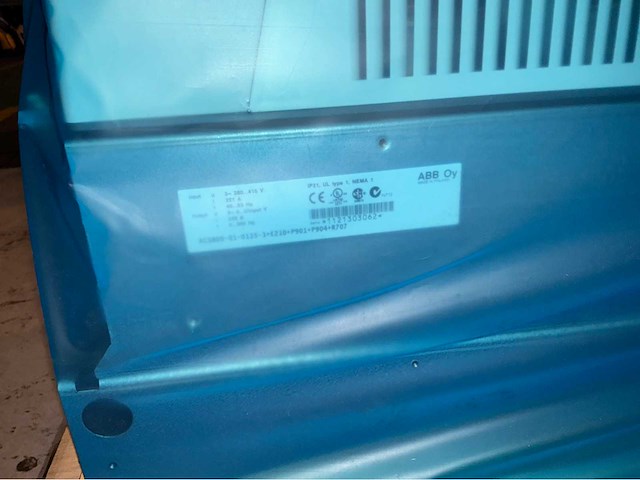 Abb acs 800 frequentieregelaar - afbeelding 3 van  4