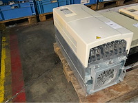 Abb acs 800 frequentieregelaar - afbeelding 1 van  3