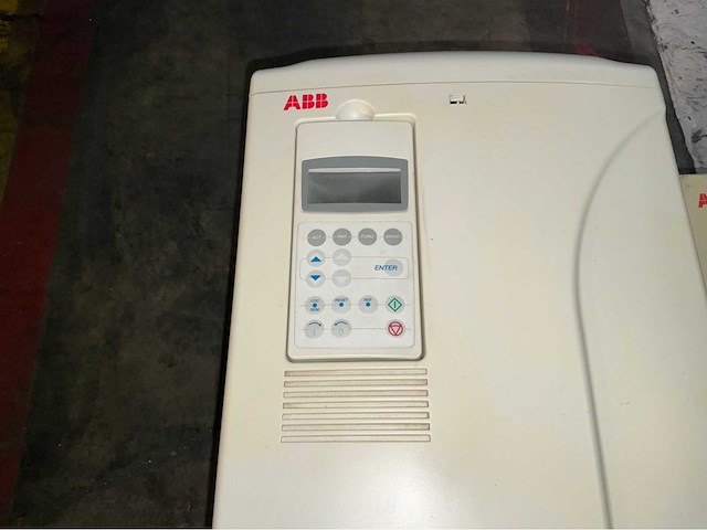 Abb acs 800 frequentieregelaar - afbeelding 2 van  3