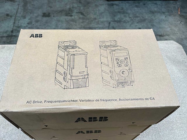 Abb acs150-03u-01a2-4 frequentieregelaar (3x) - afbeelding 2 van  2