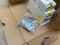 Abb acs150-03u-01a2-4 frequentieregelaar (3x) - afbeelding 8 van  11