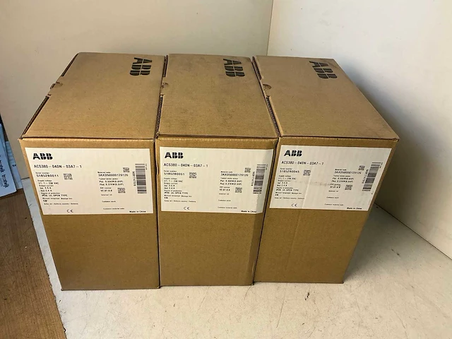 Abb acs380-040n-03a7-1 frequentieregelaar (3x) - afbeelding 2 van  8