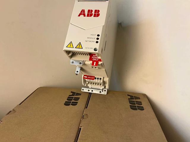 Abb acs380-040n-03a7-1 frequentieregelaar (3x) - afbeelding 4 van  8