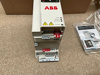 Abb acs380-040n-12a2-1 frequentieregelaar (2x) - afbeelding 8 van  10