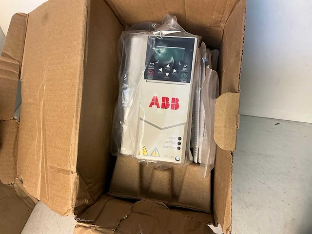 Abb acs380-040n-12a2-1 frequentieregelaar (2x) - afbeelding 2 van  6