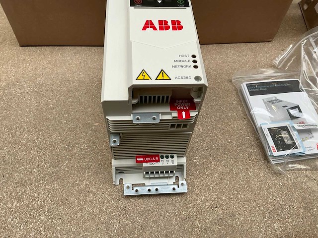Abb acs380-040n-12a2-1 frequentieregelaar (2x) - afbeelding 7 van  10