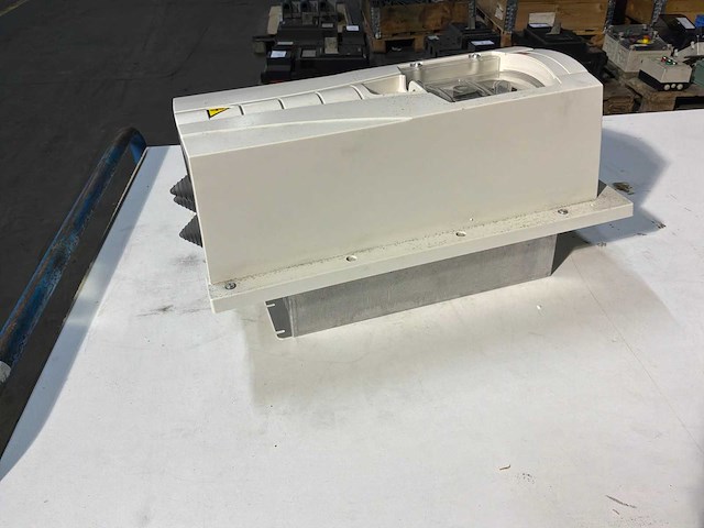 Abb acs550 frequentieregelaar - afbeelding 1 van  3