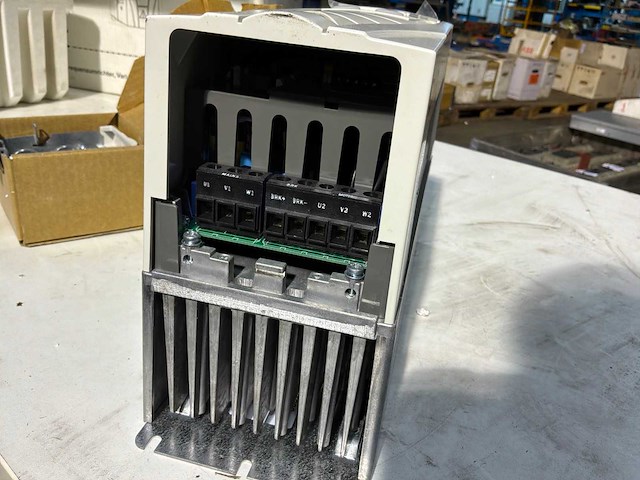 Abb acs550 frequentieregelaar - afbeelding 6 van  6