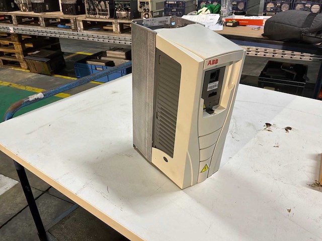 Abb acs550 frequentieregelaar - afbeelding 4 van  9