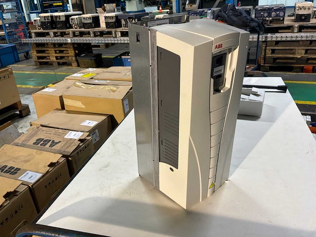 Abb acs550 frequentieregelaar - afbeelding 3 van  6