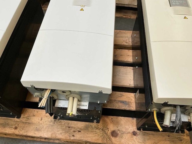 Abb acs600 frequentieregelaar - afbeelding 4 van  10