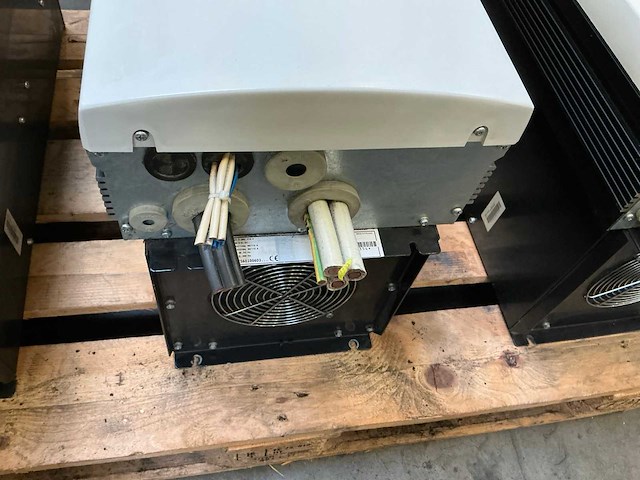 Abb acs600 frequentieregelaar - afbeelding 8 van  10