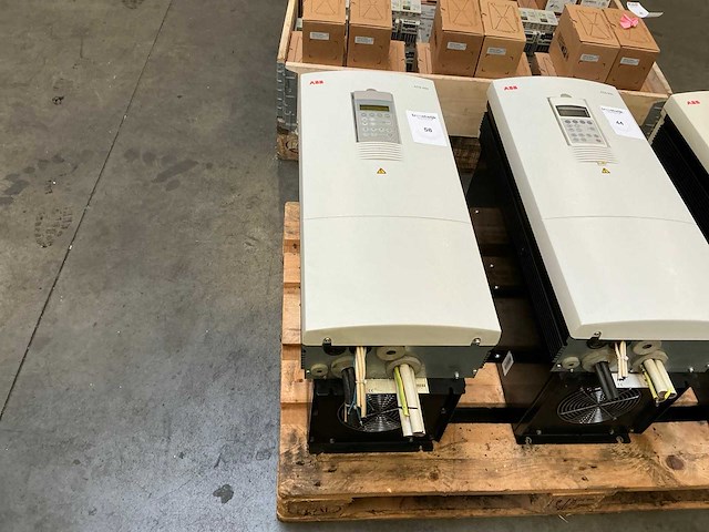 Abb acs600 frequentieregelaar - afbeelding 2 van  7