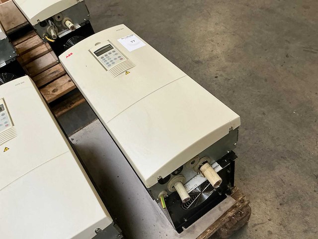 Abb acs600 frequentieregelaar - afbeelding 6 van  9
