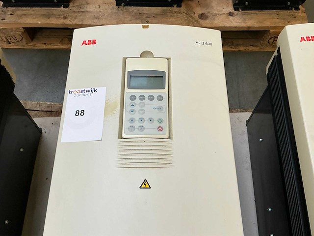 Abb acs600 frequentieregelaar - afbeelding 2 van  7