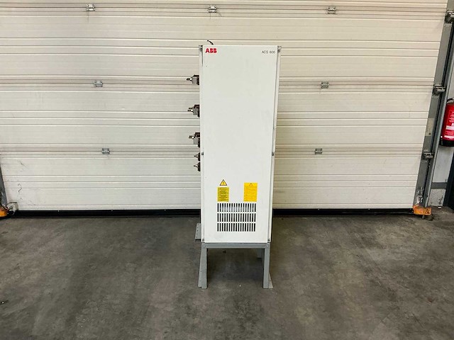 Abb acs600 frequentieregelaar - afbeelding 1 van  7