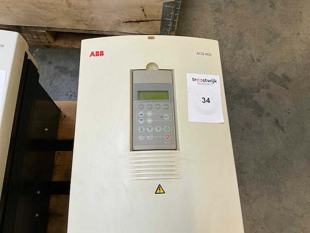 Abb acs600 frequentieregelaar - afbeelding 2 van  6