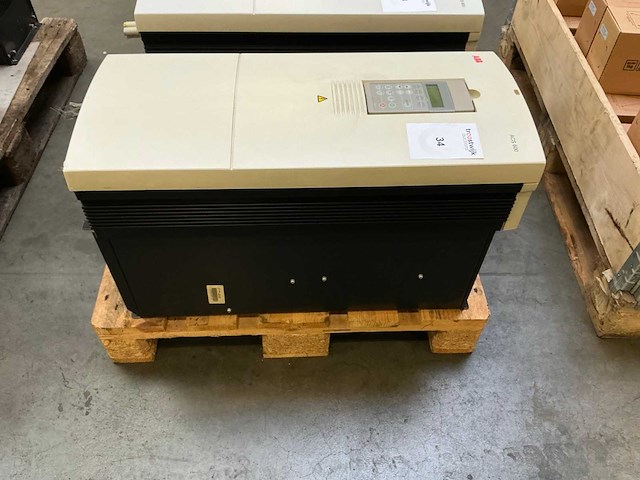 Abb acs600 frequentieregelaar - afbeelding 4 van  6