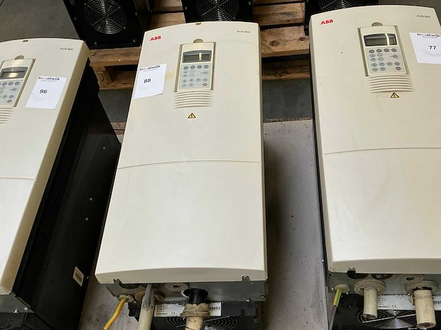 Abb acs600 frequentieregelaar - afbeelding 1 van  7