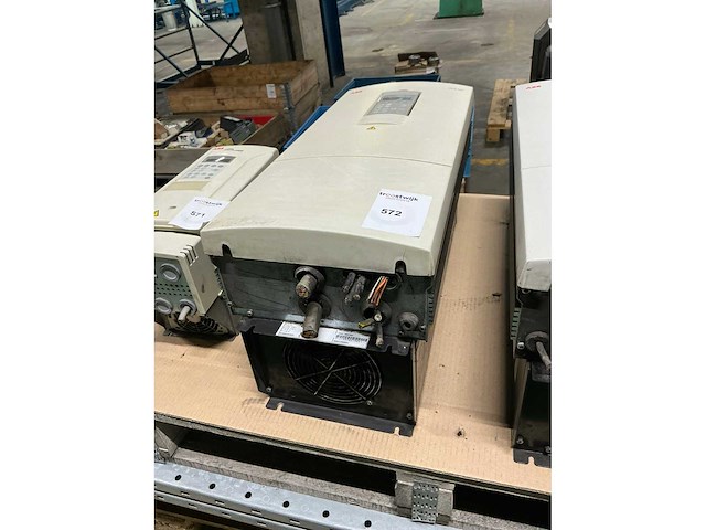 Abb acs600 frequentieregelaar - afbeelding 3 van  6
