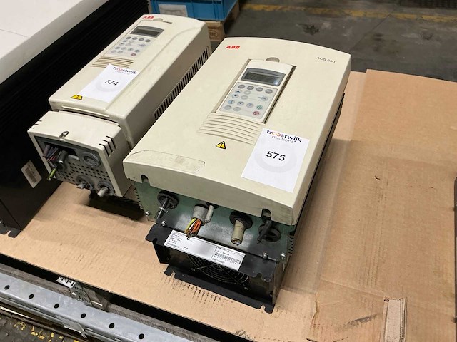 Abb acs600 frequentieregelaar - afbeelding 1 van  4