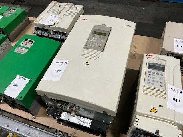Abb acs600 frequentieregelaar - afbeelding 1 van  3