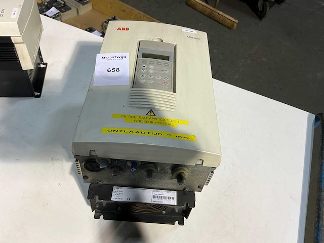 Abb acs600 frequentieregelaar - afbeelding 1 van  3