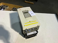 Abb acs600 frequentieregelaar - afbeelding 1 van  4
