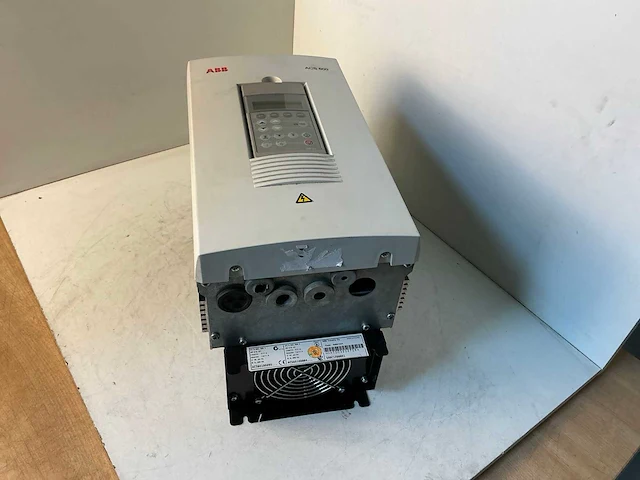Abb acs60100095 frequentieregelaar - afbeelding 2 van  4