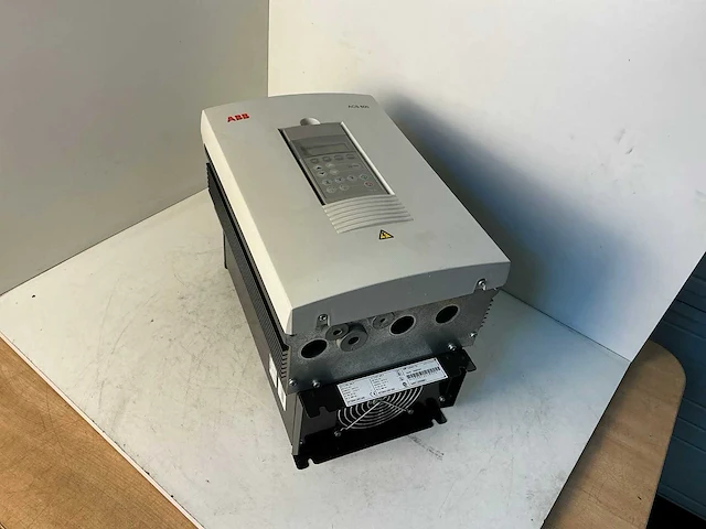 Abb acs60100166 frequentieregelaar - afbeelding 2 van  5