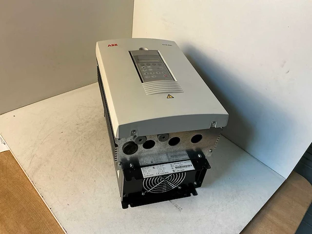 Abb acs60100205 frequentieregelaar - afbeelding 2 van  5