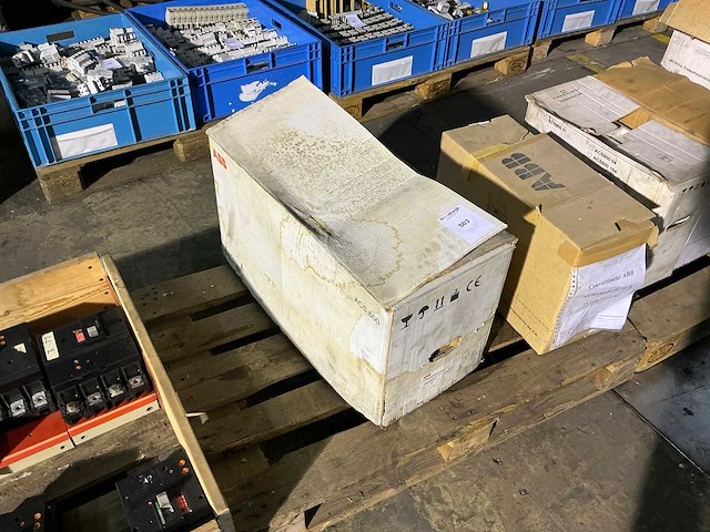 Abb acs60100303 frequentieregelaar - afbeelding 13 van  13