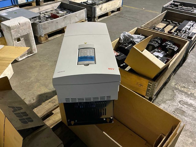 Abb acs60100303 frequentieregelaar - afbeelding 4 van  13