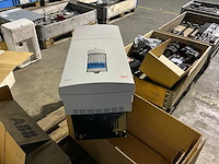 Abb acs60100303 frequentieregelaar - afbeelding 4 van  13
