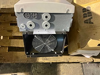 Abb acs60100303 frequentieregelaar - afbeelding 8 van  13