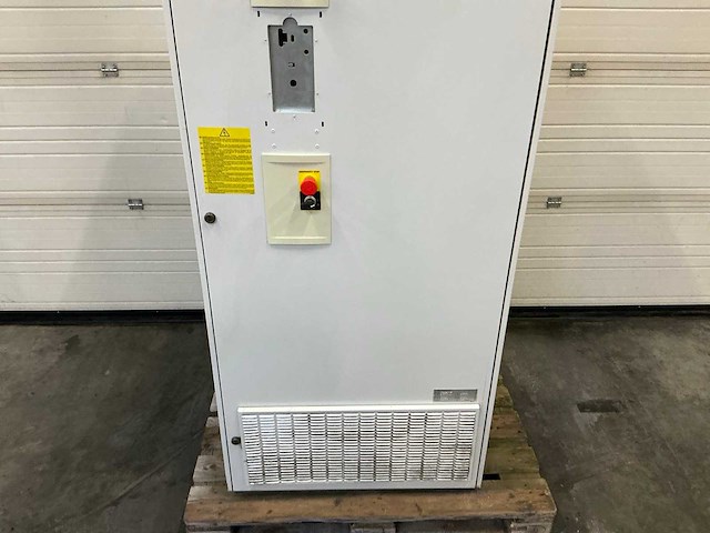 Abb acs607-0140-3 frequentieregelaar met schakelkast - afbeelding 7 van  12