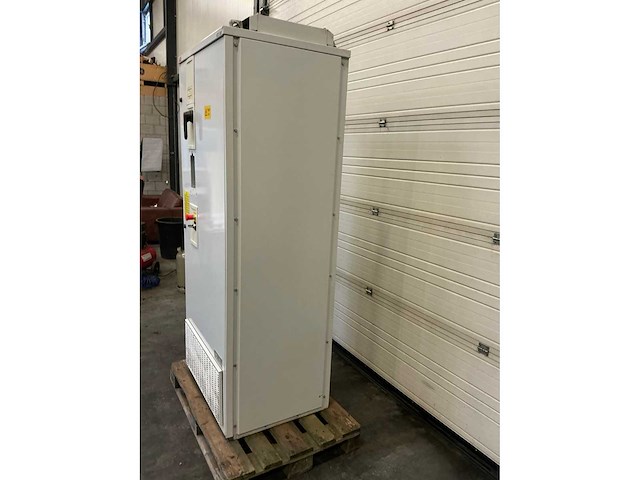 Abb acs607-0140-3 frequentieregelaar met schakelkast - afbeelding 8 van  12