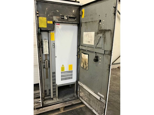 Abb acs607-0140-3 frequentieregelaar met schakelkast - afbeelding 6 van  10