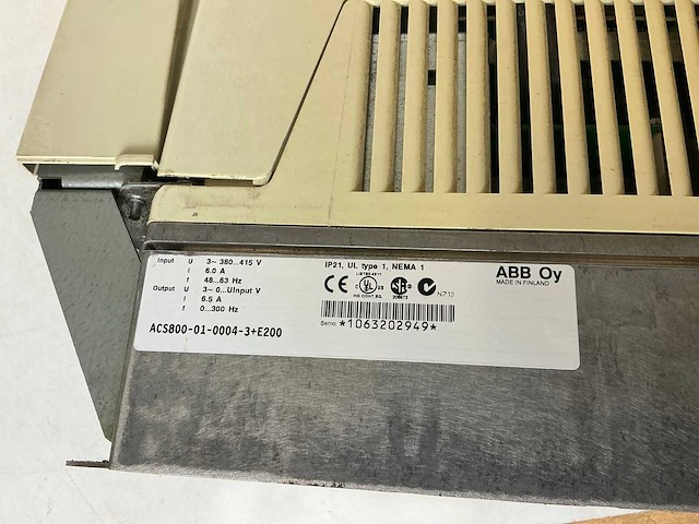 Abb acs800-01-0004-3+e200 frequentieregelaar - afbeelding 5 van  5