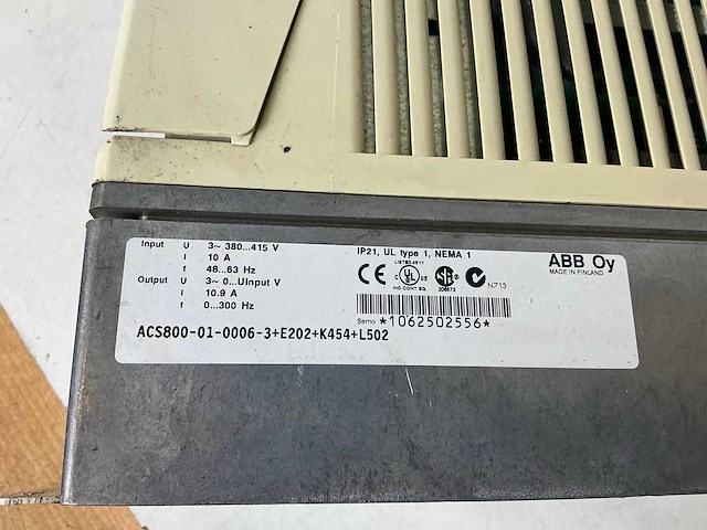 Abb acs800-01-0006-3+e202+k454+l502 frequentieregelaar - afbeelding 5 van  5