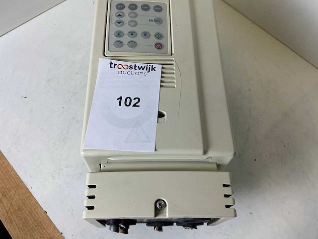 Abb acs800-01-0009-3 frequentieregelaar - afbeelding 5 van  7