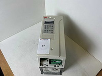 Abb acs800-01-0016-3+e200 frequentieregelaar - afbeelding 2 van  5