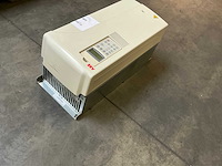 Abb acs800-01-0040-3+d150 frequentieregelaar - afbeelding 6 van  7