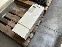 Abb acs800-01-0040-3+e200+l508 frequentieregelaar