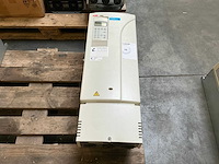 Abb acs800-01-0040-3+e200+l508 frequentieregelaar - afbeelding 2 van  7