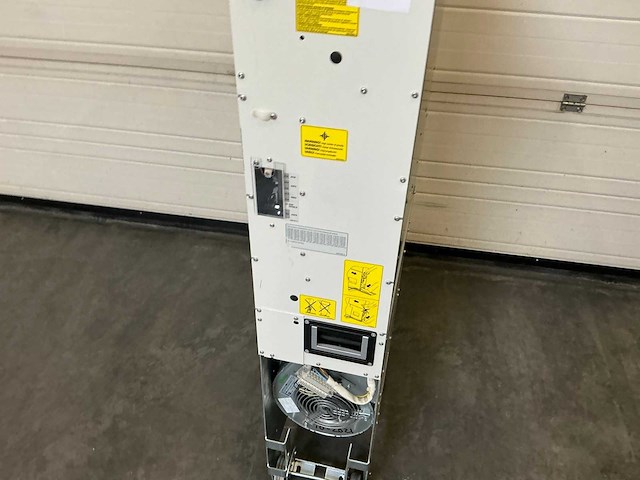 Abb acs800 frequentieregelaar met line converter - afbeelding 6 van  10
