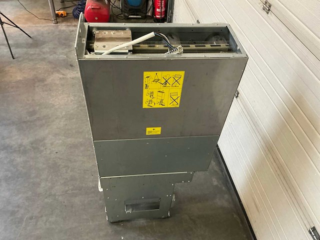 Abb acs800 frequentieregelaar met line converter - afbeelding 8 van  10